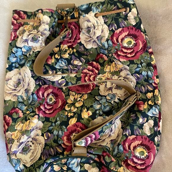 American Style Lacrosse Band Bag - 17" x 20" - Sporty & Functional - Picture 6 of 11